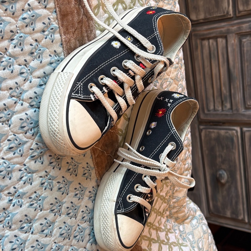 Converse Black Canvas Low-Top Sneakers with White Laces and Floral Accents